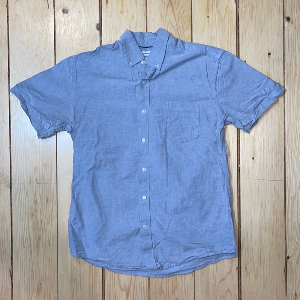 Amazon Essentials Short-Sleeved Casual Button Down Shirt - Grey